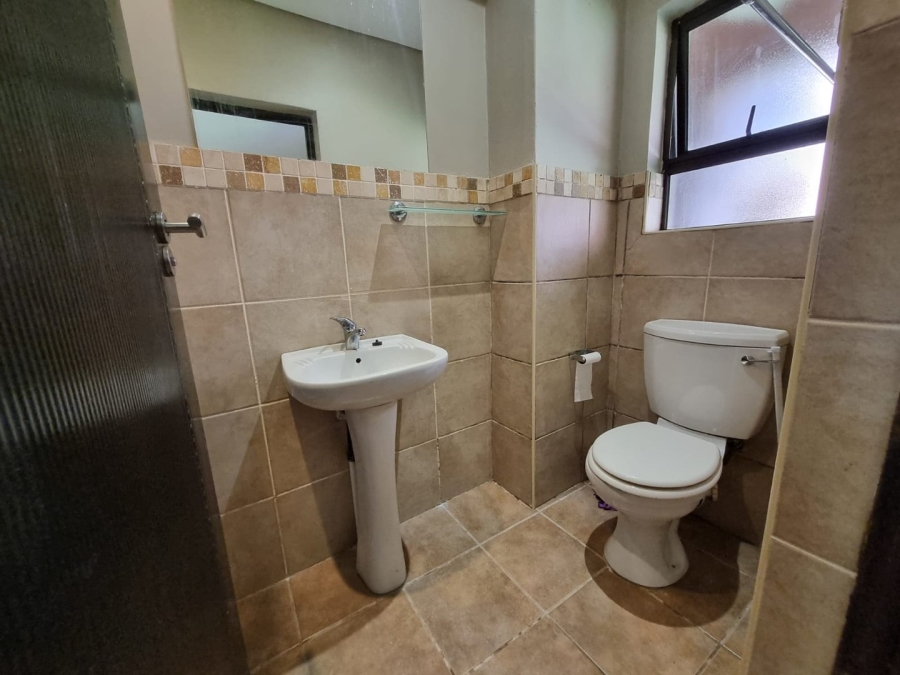 1 Bedroom Property for Sale in Vredenhof Sh Free State